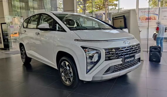 Đại lý giảm giá sốc cho Hyundai Stargazer để đẩy hàng tồn, bản tiêu chuẩn chưa đến 460 triệu đồng