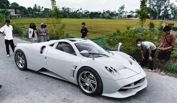 Nhết TV hoàn thành bản chế tạo Pagani Huayra từ xe Toyota cũ, quá hoàn hảo cho các bạn trẻ đam mê
