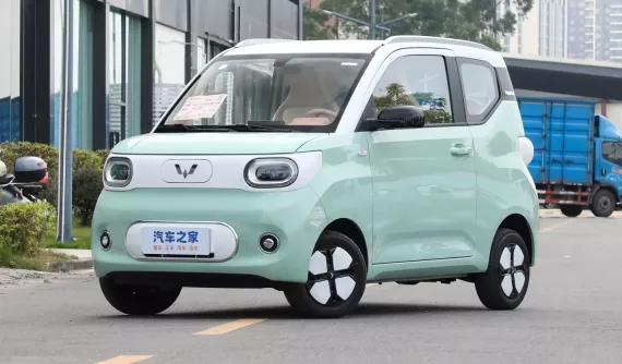 Xe điện mới giảm giá tại Việt Nam Wuling Hongguang Mini EV đã ra mắt bản nâng cấp, có sạc nhanh, sạc 1 lần chạy được 215 km/h