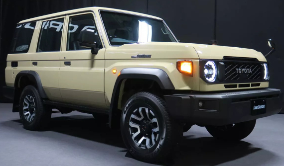 SUV việt dã với thiết kế như xế cổ Toyota Land Cruiser 70 Series 2024 quay lại quê nhà, giá gần 800 triệu đồng