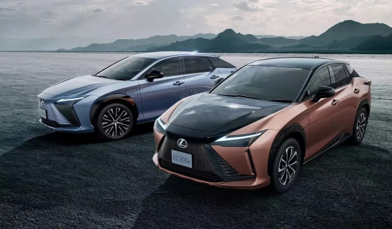SUV điện hạng sang Lexus RZ được bổ sung phiên bản rẻ hơn, có thể chạy 600 km sau khi sạc
