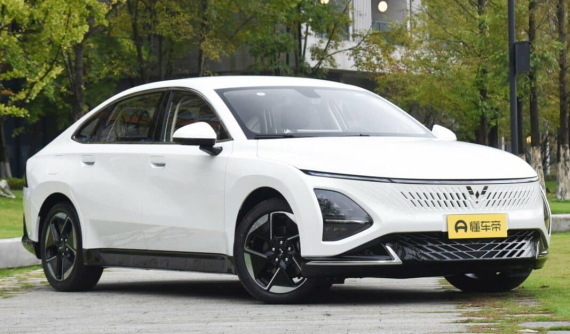 Mẫu sedan điện đầu tiên Starlight của Wuling chốt lịch ra mắt, sẽ về Việt Nam đồng hành cùng Hongguang Mini EV?