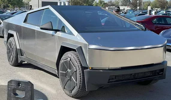 Tesla đã bán được 82.432 xe chỉ trong tháng 11 tại thị trường tỷ dân này, chờ siêu bán tải Tesla Cybertruck