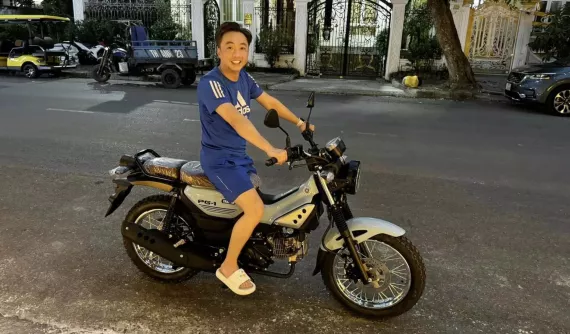 Hàng xóm tặng cho Cường "Đô-la" chiếc Yamaha PG-1 hơn 31 triệu đồng, nghe lý do mới thấy chu đáo