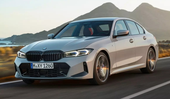 BMW 3-Series được trang bị hệ thống kết nối thông minh ConnectedDrive lần đầu tiên xuất hiện tại Việt Nam