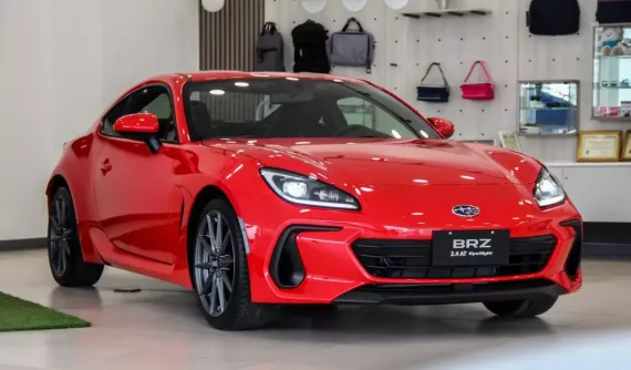 Bộ ba xe Subaru được khuyến mãi gần nửa tỷ đồng để kéo khách trước Tết
