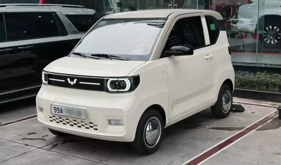 Nỗ lực chạy đua doanh số, đại lý mạnh tay giảm giá 40 triệu đồng cho xe điện Wuling Hongguang Mini EV