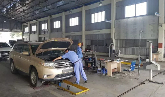 Từ ngày 15/2, ô tô thay đèn và nâng cấp mặt ca-lăng vẫn được đăng kiểm