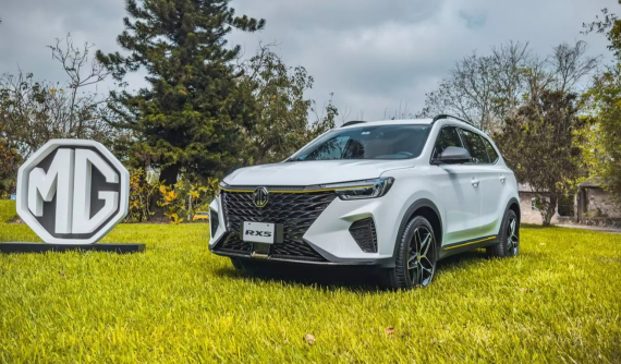 MG RX5 được đại lý giảm giá 130 triệu đồng, khởi điểm rẻ hơn cả Hyundai Creta bản tiêu chuẩn