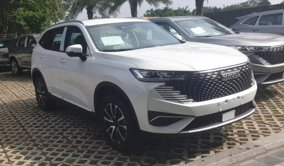 Haval H6 bản rẻ hơn lặng lẽ được đưa về Việt Nam với số lượng giới hạn, giá chỉ 799 triệu đồng