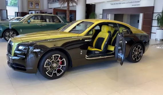 Đánh giá nhanh Rolls-Royce Wraith Black Badge mới cập bến Việt Nam: Bản giới hạn dành cho các đại gia dầu mỏ