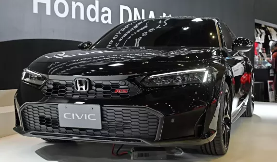 Vén màn Honda Civic RS 2024 - lựa chọn thay thế kinh tế hơn của Civic Type R