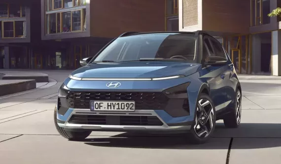 Hyundai Bayon được bổ sung bản nâng cấp, thiết kế như Kona thu nhỏ, thêm màn hình giải trí lớn hơn