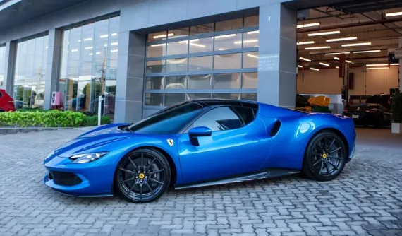 Tùy chọn đặc biệt này trên chiếc Ferrari 296 GTS mới về nước khiến chủ nhân tốn 1,5 tỷ đồng, quan trọng là chăm sóc nó
