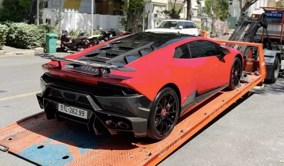 Lamborghini Huracan từng của Đoàn Di Băng đã tìm thấy chủ mới, đổi biển không còn số 7 nào
