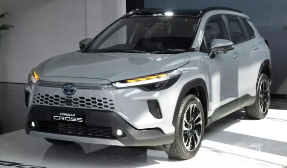 Xem trước Toyota Corolla Cross 2024 sắp về Việt Nam qua hình ảnh xe "bằng xương, bặng thịt" tại Thái Lan
