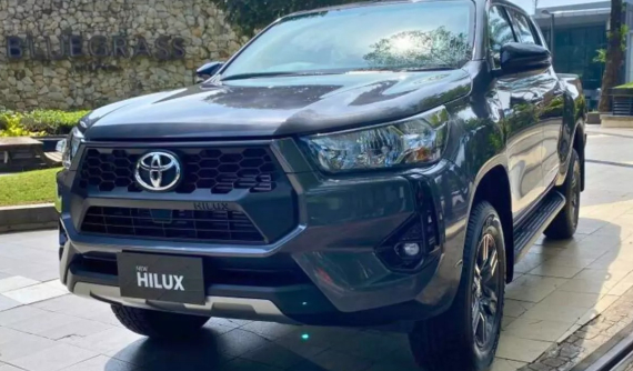 Đại lý Việt nhận cọc cho Toyota Hilux 2024, có 2 phiên bản, giá khởi điểm từ 700 triệu đồng