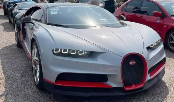 Dàn siêu xe của các đại gia Campuchia phượt sang Thái Lan để đua xe: Cặp đôi Bugatti Chiron là điểm nhấn