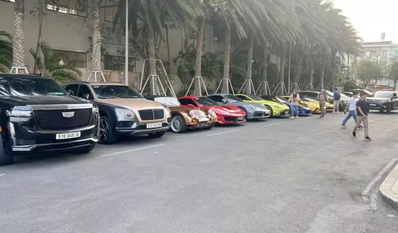 Ngày vui của con gái, Hoàng Kim Khánh mang dàn siêu xe gần 200 tỷ đồng về Cần Thơ, Koenigsegg Regera vẫn biệt tăm