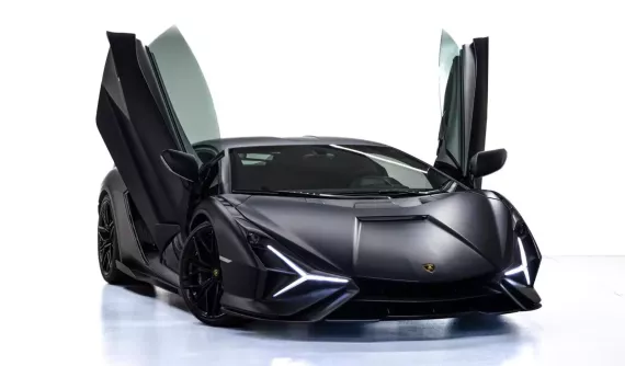 Nghe "tiếng thở" trên siêu phẩm Lamborghini Sian của đại gia Hoàng Kim Khánh, xe hơn 82 tỷ đồng chưa thuế có khác