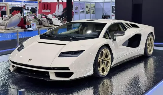 Đại gia Thái Lan mang siêu phẩm Lamborghini Countach có giá gần 300 tỷ đồng đến trưng bày tại BIMS 2024