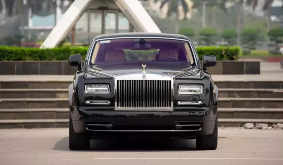 Chi tiết Rolls-Royce Phantom Series II mới làm xe hoa trong đám cưới của cầu thủ Quang Hải, giá hơn 15 tỷ đồng