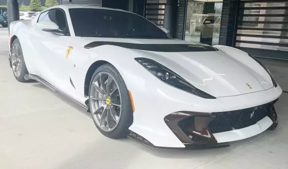 Siêu xe giới hạn Ferrari 812 Competizione đã xuất hiện thông tin trên Cục Sở hữu trí tuệ tăng giá gấp 3 lần, e là khó về nước