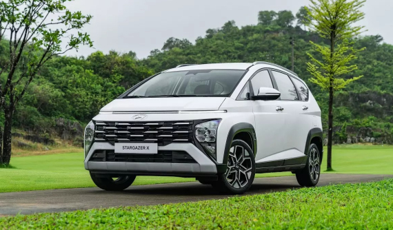 Rẻ nhất phân khúc MPV, Hyundai Stargazer vẫn được đại lý giảm giá thêm để kích cầu