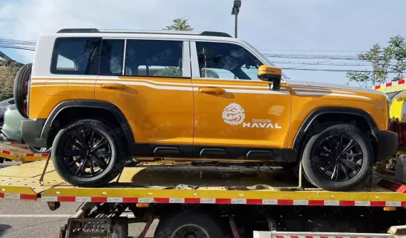 Cận cảnh Haval Raptor 2024 với màu sơn vàng rực lửa