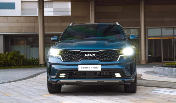 Kia Sorento Hybrid được ưu đãi đến 120 triệu đồng, giá khởi điểm giảm xuống còn 1,029 tỷ
