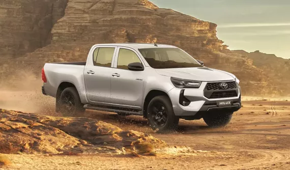 Toyota Hilux phiên bản mới chính thức ra mắt Việt Nam, giá từ 668 triệu đồng