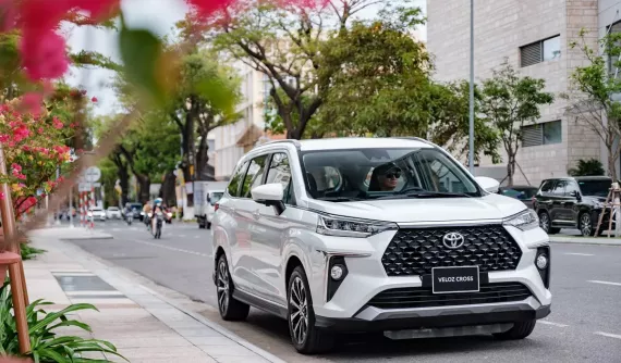 Đón hè sang, nhận ưu đãi vàng khi mua Veloz Cross trong tháng 5