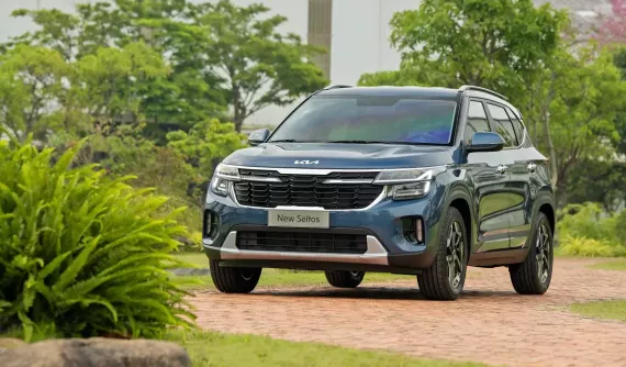Kia Seltos 2024 có thêm phiên bản Turbo mới, giá đúng bằng Mazda CX-5