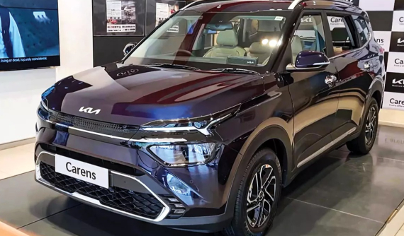 Kia Carens "bán chạy như tôm tươi", đạt doanh số 150.000 xe sau hơn 2 năm