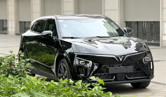 VinFast điều chỉnh giá thuê pin cho các dòng ô tô điện, có lợi cho người đi ít lại