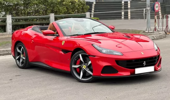 Siêu xe mui trần Ferrari Portofino M thứ 2 âm thầm xuất hiện tại Việt Nam