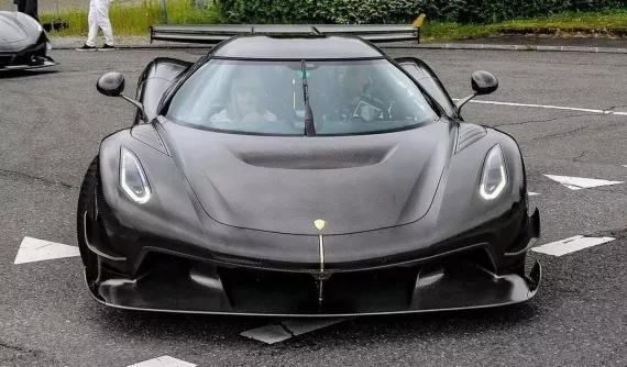 Mới được bàn giao cho chủ nhân chưa đầy 2 tuần, siêu phẩm Koenigsegg Jesko gần 100 tỷ đồng đã cháy rụi