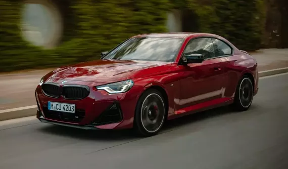 Ra mắt BMW 2-Series 2025 - xe sang "nhỏ mà có võ"