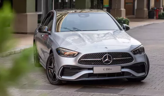 Mercedes-Benz C-Class tại Việt Nam sắp có thêm phiên bản mới, chỉ "ngốn" 1,5 lít xăng/100 km