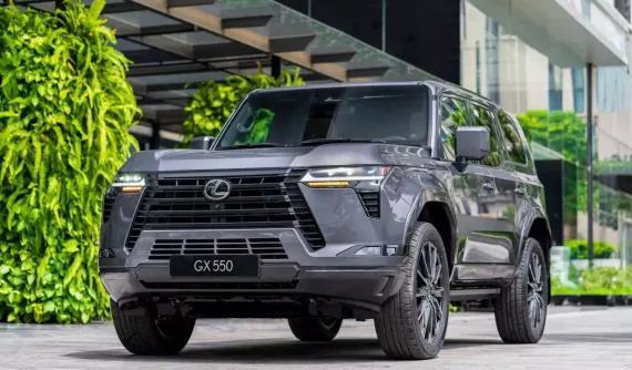 Cận cảnh SUV hạng sang Lexus GX thế hệ mới tại đại lý Việt, giá từ 6,2 tỷ đồng