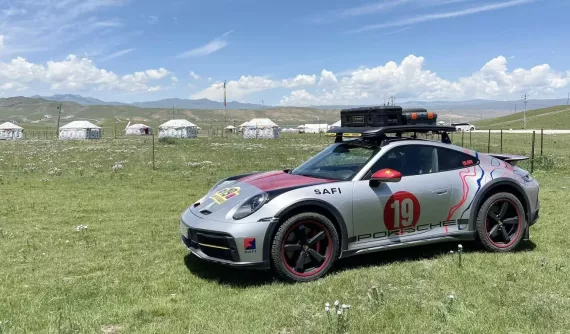 Porsche 911 Dakar đang vi vu tại Trung Quốc: Khám phá từ thảo nguyên bát ngát đến các con sông ấn tượng