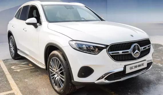 Mercedes-Benz ưu đãi đến 450 triệu đồng cho xe trong tháng 7/2024