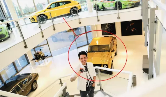 Chiếc xe gầm cao bí ẩn xuất hiện trong bức ảnh Minh "Nhựa" tham quan bảo tàng Lamborghini có gì đặc biệt?