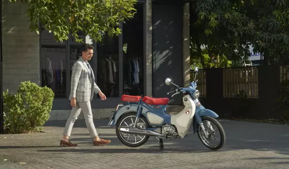 Honda Việt Nam giới thiệu Wave Alpha phiên bản Cổ điển và Super Cub C125 mới
