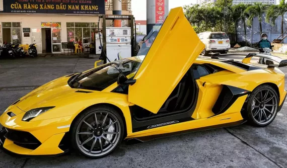 Lộ giá bán siêu xe giới hạn Lamborghini Aventador SVJ của đại gia Jacky, bằng với xe tiêu chuẩn, vì sao thế?