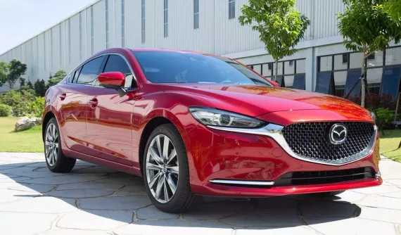 Mazda6 bản cao cấp nhất xuất hiện trở lại, giá giảm xuống còn 874 triệu đồng