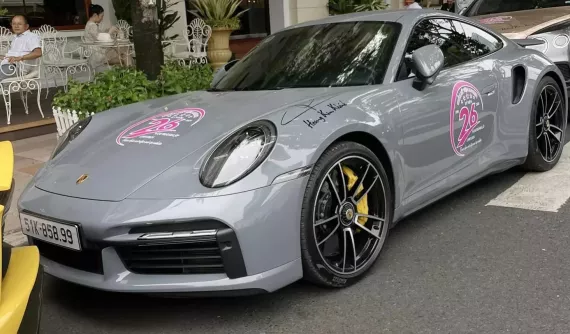 Chi tiết Porsche 911 Turbo S 992 của đại gia Hoàng Kim Khánh: Giá gần 20 tỷ, săn biển 200 triệu đồng