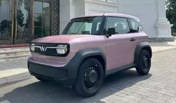 Phiên bản thương mại của VinFast VF3 lộ diện với vành la-zăng sơn đen và vô lăng thiếu thẩm mỹ