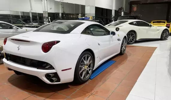 Thị trường siêu xe "lướt" ở Việt Nam: Tìm đỏ mắt xe Ferrari đẹp nhưng đều bị doanh nhân này săn lùng