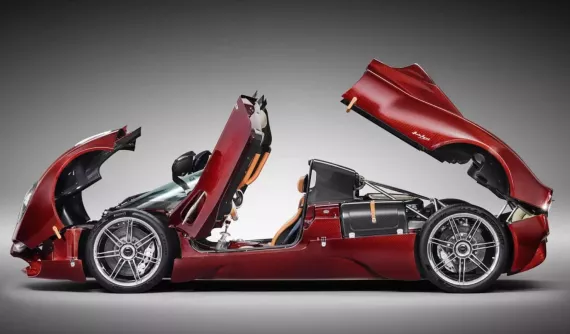 Cận cảnh Pagani Utopia Roadster mới ra mắt: 2 giải pháp cho khách chọn mui, 130 xe sản xuất, giá 3,4 triệu USD
